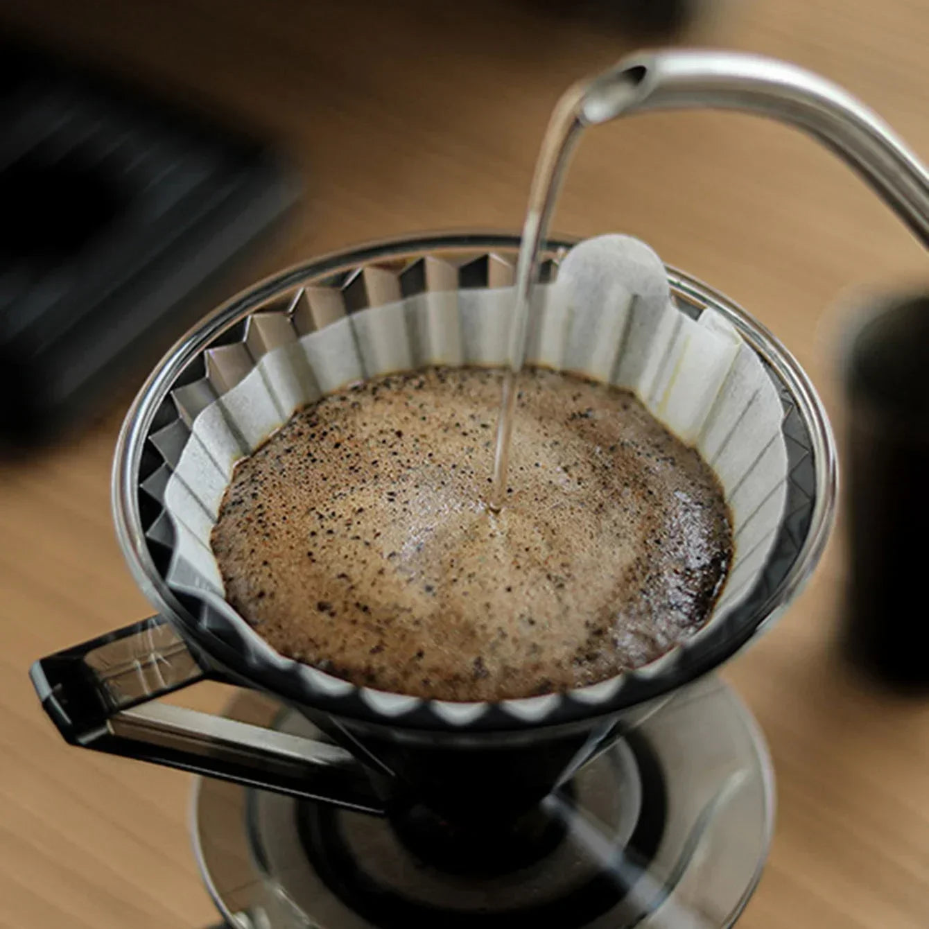 V-Shaped Coffee Filter Paper – 40/120 PCS for 1–4 Cup Coffee Makers